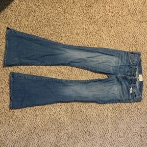 Current Elliot light was jeans